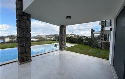 Bodrum Yalıkavak Tilkicik Denize 500m Yürüme Mesafesinde Özel Havuzlu Deniz Manzaralı Yıllık Kiralık Tam Müstakil Villa