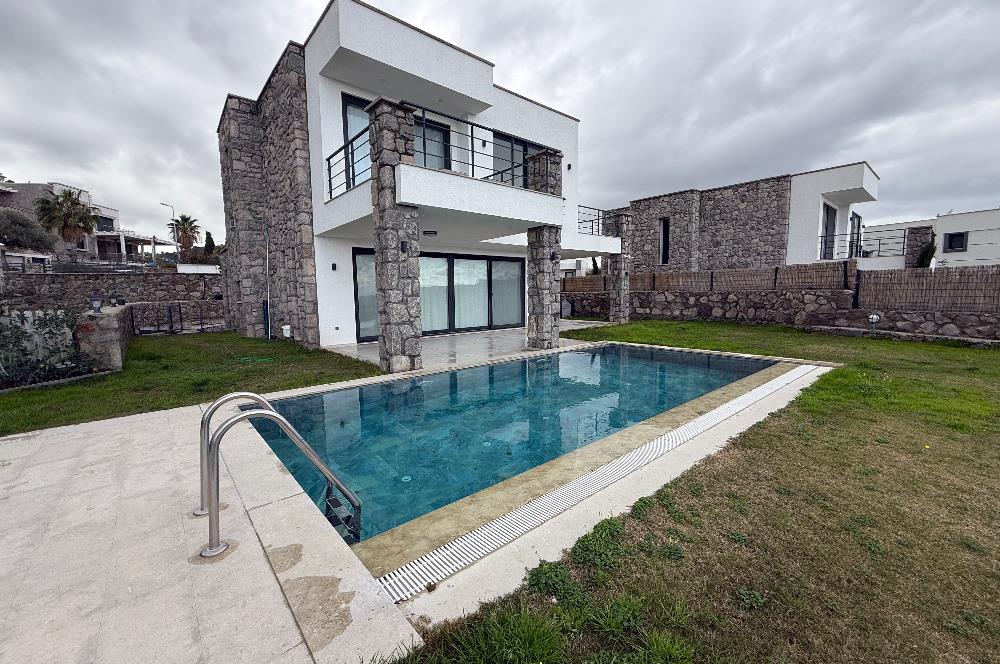 Bodrum Yalıkavak Tilkicik Denize 500m Yürüme Mesafesinde Özel Havuzlu Deniz Manzaralı Yıllık Kiralık Tam Müstakil Villa
