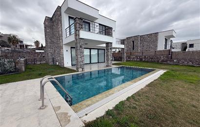Bodrum Yalıkavak Tilkicik Denize 500m Yürüme Mesafesinde Özel Havuzlu Deniz Manzaralı Yıllık Kiralık Tam Müstakil Villa