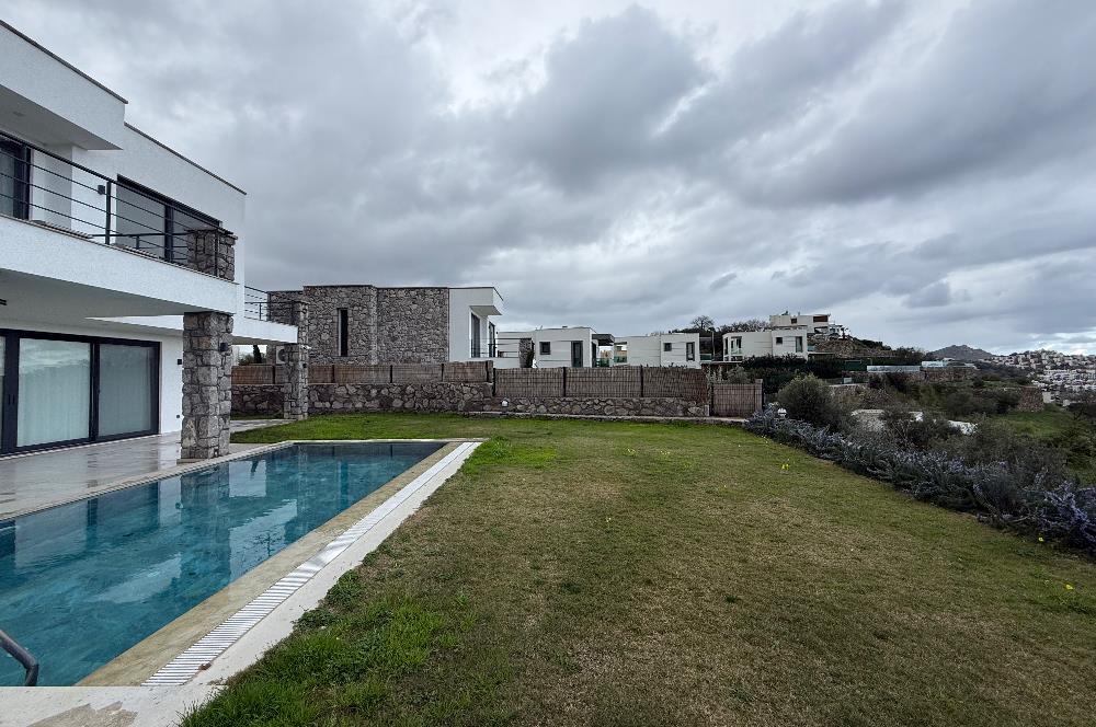 Bodrum Yalıkavak Tilkicik Denize 500m Yürüme Mesafesinde Özel Havuzlu Deniz Manzaralı Yıllık Kiralık Tam Müstakil Villa
