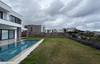 Bodrum Yalıkavak Tilkicik Denize 500m Yürüme Mesafesinde Özel Havuzlu Deniz Manzaralı Yıllık Kiralık Tam Müstakil Villa