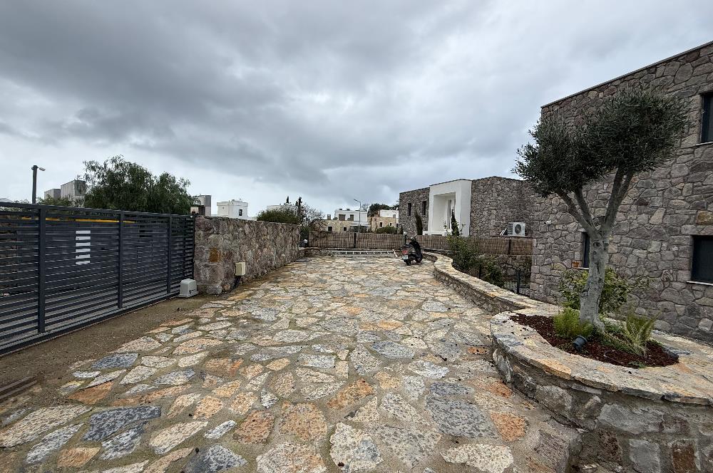 Bodrum Yalıkavak Tilkicik Denize 500m Yürüme Mesafesinde Özel Havuzlu Deniz Manzaralı Yıllık Kiralık Tam Müstakil Villa