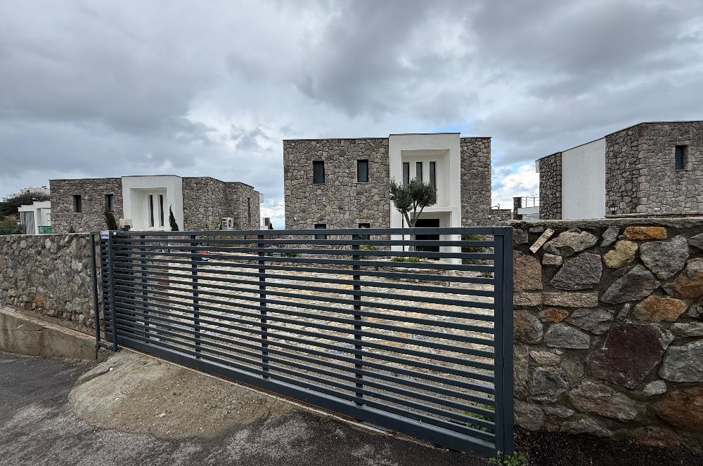 Bodrum Yalıkavak Tilkicik Denize 500m Yürüme Mesafesinde Özel Havuzlu Deniz Manzaralı Yıllık Kiralık Tam Müstakil Villa