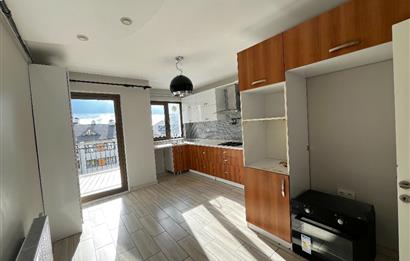 C21'DEN METROYA YÜRÜME MESAFESİNDE 210 M2 TAKASA UYGUN 4+1