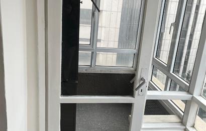 ATATÜRK BULVARIN'DA PRESTİJLİ KONUMDA 2+1 DAİRE OFİS