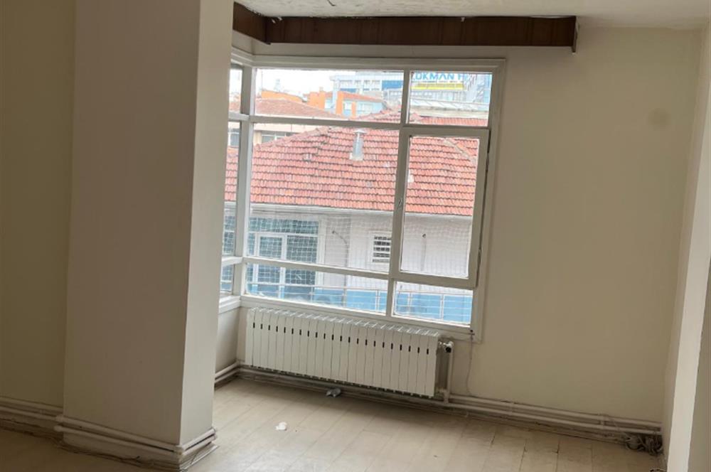 ATATÜRK BULVARIN'DA PRESTİJLİ KONUMDA 2+1 DAİRE OFİS