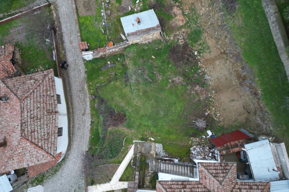 C21 BAL'DAN İVRİNDİ KORUCUDA 2 KAT İMARLI, 304 m² SATILIK ARSA