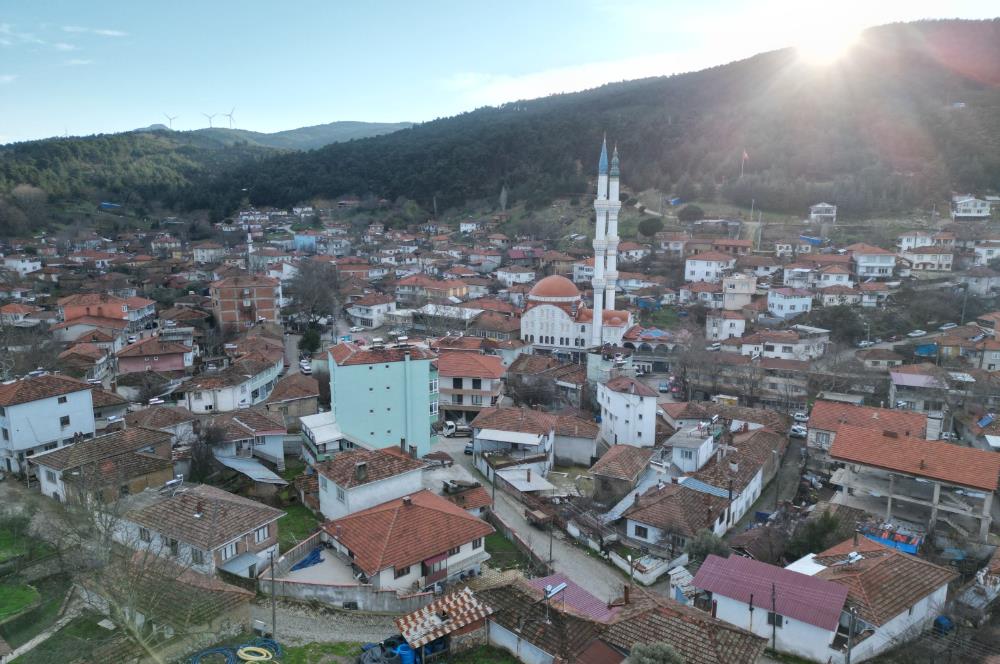 C21 BAL'DAN İVRİNDİ KORUCUDA 2 KAT İMARLI, 304 m² SATILIK ARSA