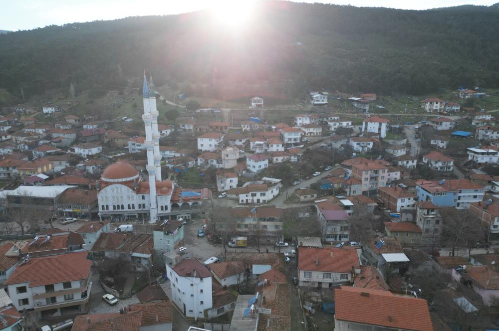 C21 BAL'DAN İVRİNDİ KORUCUDA 2 KAT İMARLI, 304 m² SATILIK ARSA