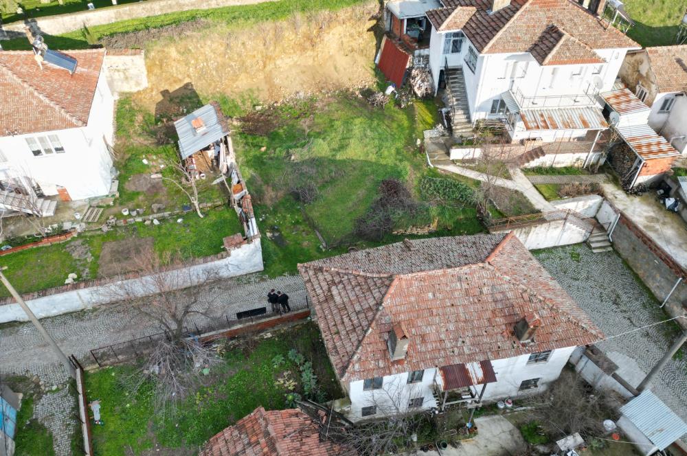 C21 BAL'DAN İVRİNDİ KORUCUDA 2 KAT İMARLI, 304 m² SATILIK ARSA