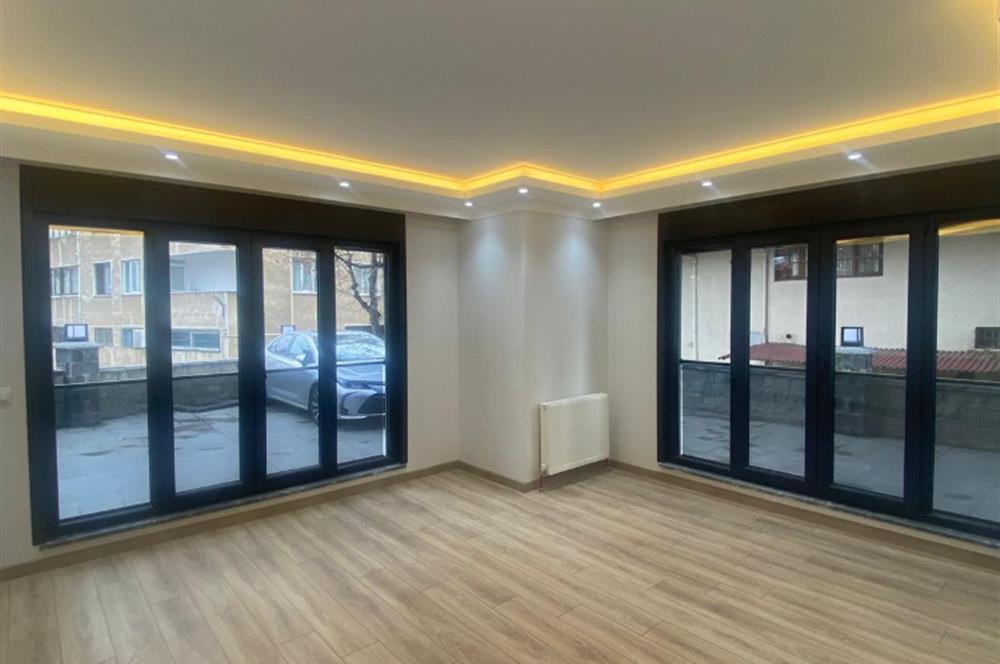 BOSTANCIDA BAĞDAT CADDESİNE YAKIN ULTRA LÜKS 2+1 DAİRE