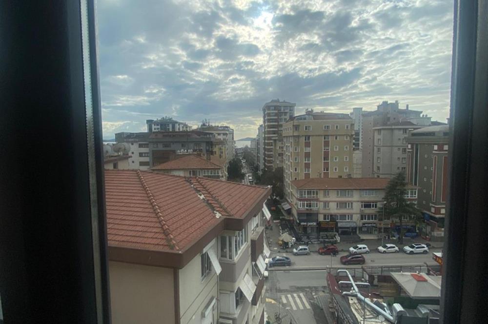 BOSTANCI MERKEZDE 7. KAT ULTRA LÜKS AYRI MUTFAKLI 3+1