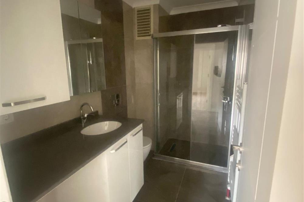 BOSTANCI MERKEZDE 7. KAT ULTRA LÜKS AYRI MUTFAKLI 3+1