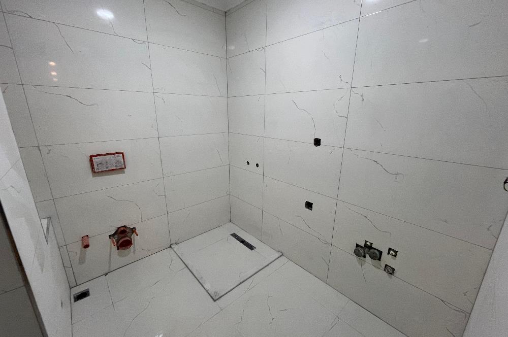 KÜÇÜKYALI'NIN MERKEZİNDE O BİNADA ARA KAT LÜX 2+1