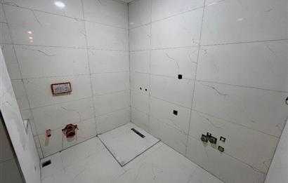 KÜÇÜKYALI'NIN MERKEZİNDE O BİNADA ARA KAT LÜX 2+1