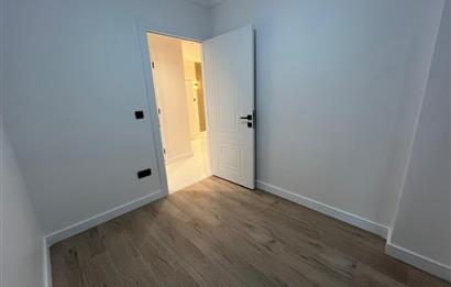 İDEALTEPE'DE YENİ BİNADA İÇİ FULL YENİLENMİŞ LÜX KONSEPT 2+1