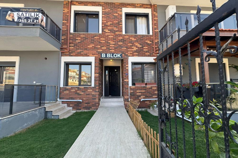 1298286656 Foça Bağarası'nda Site İçinde Sıfır Bahçe Katı Satılık 2+1 Daire 