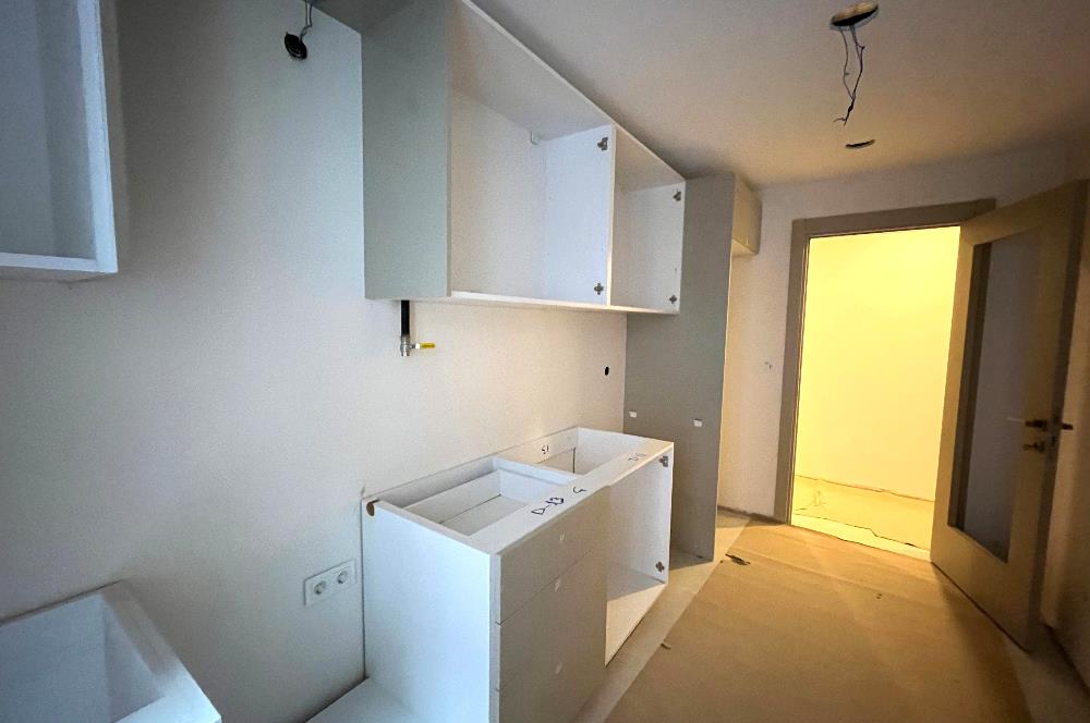 KÜÇÜKYALI'NIN MERKEZİNDE O BİNADA ARA KAT LÜX 2+1