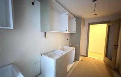 KÜÇÜKYALI'NIN MERKEZİNDE O BİNADA ARA KAT LÜX 2+1