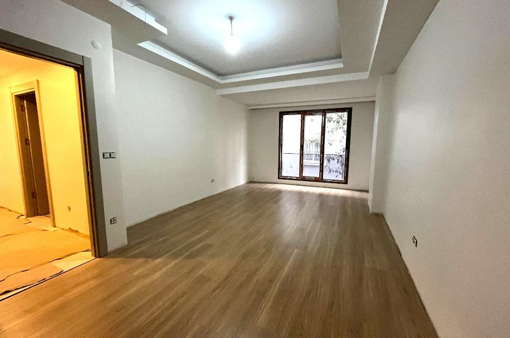 KÜÇÜKYALI'NIN MERKEZİNDE O BİNADA ARA KAT LÜX 2+1