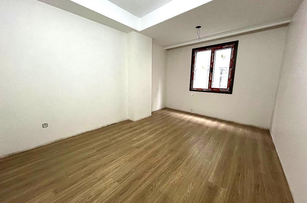 KÜÇÜKYALI'NIN MERKEZİNDE O BİNADA ARA KAT LÜX 2+1