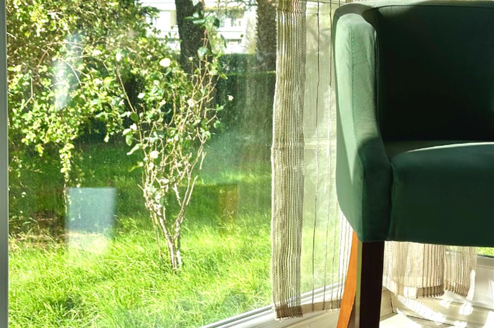 Sahile 300 m | Eşyalı | Otoparklı 2+1 |Eski Emlak Bank Konutlar