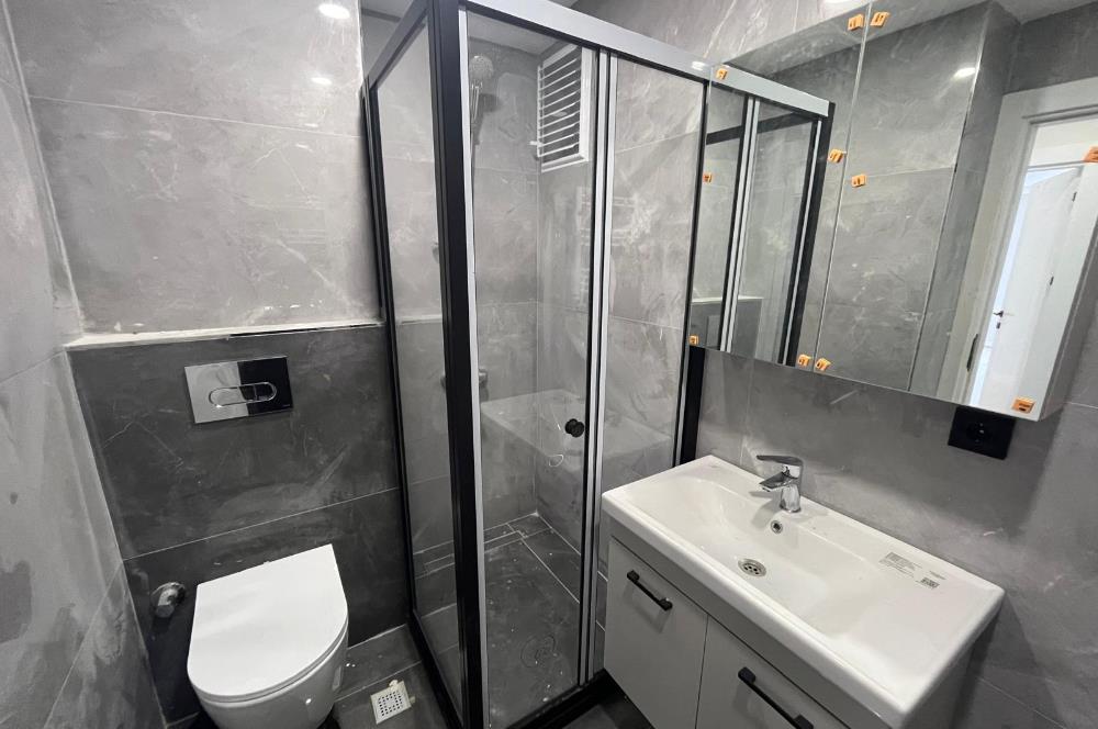 ALTINTEPE'NİN MERKEZİNDE EBEVEYN BANYOLU GÜNEY CEPHE LÜX 3+1