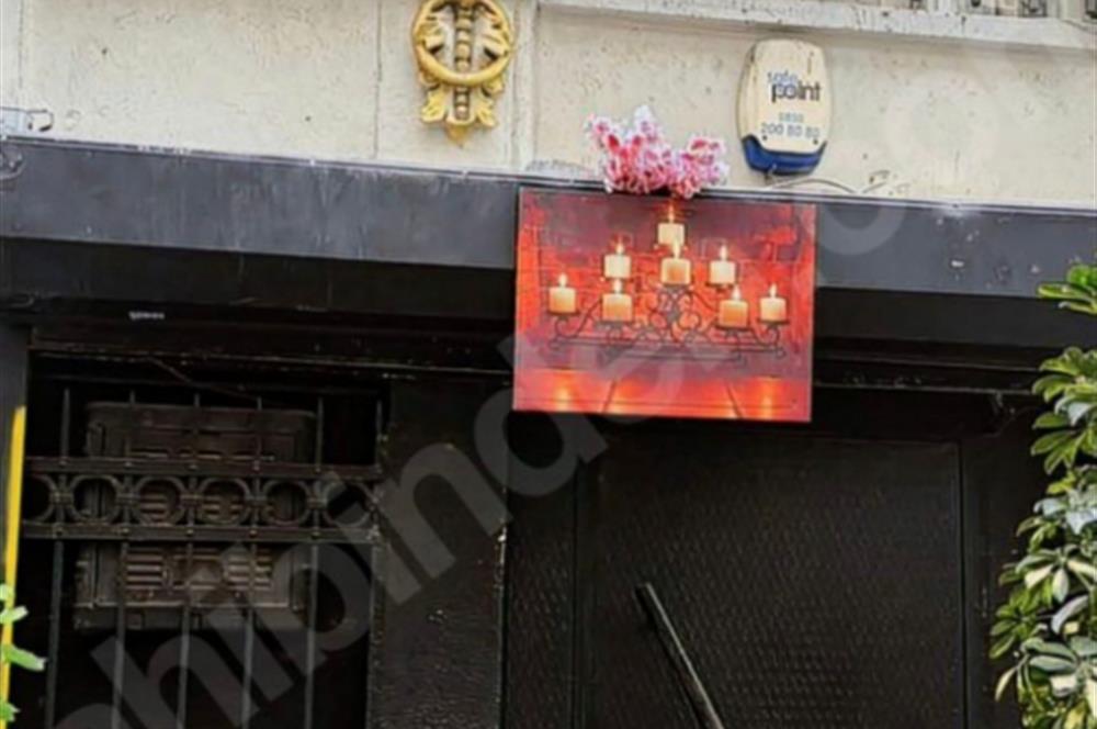 İSTİKLAL CADDESİ PARALELİNDE KİRALIK DÜKKAN, MAĞAZA. CAFE, DEPO