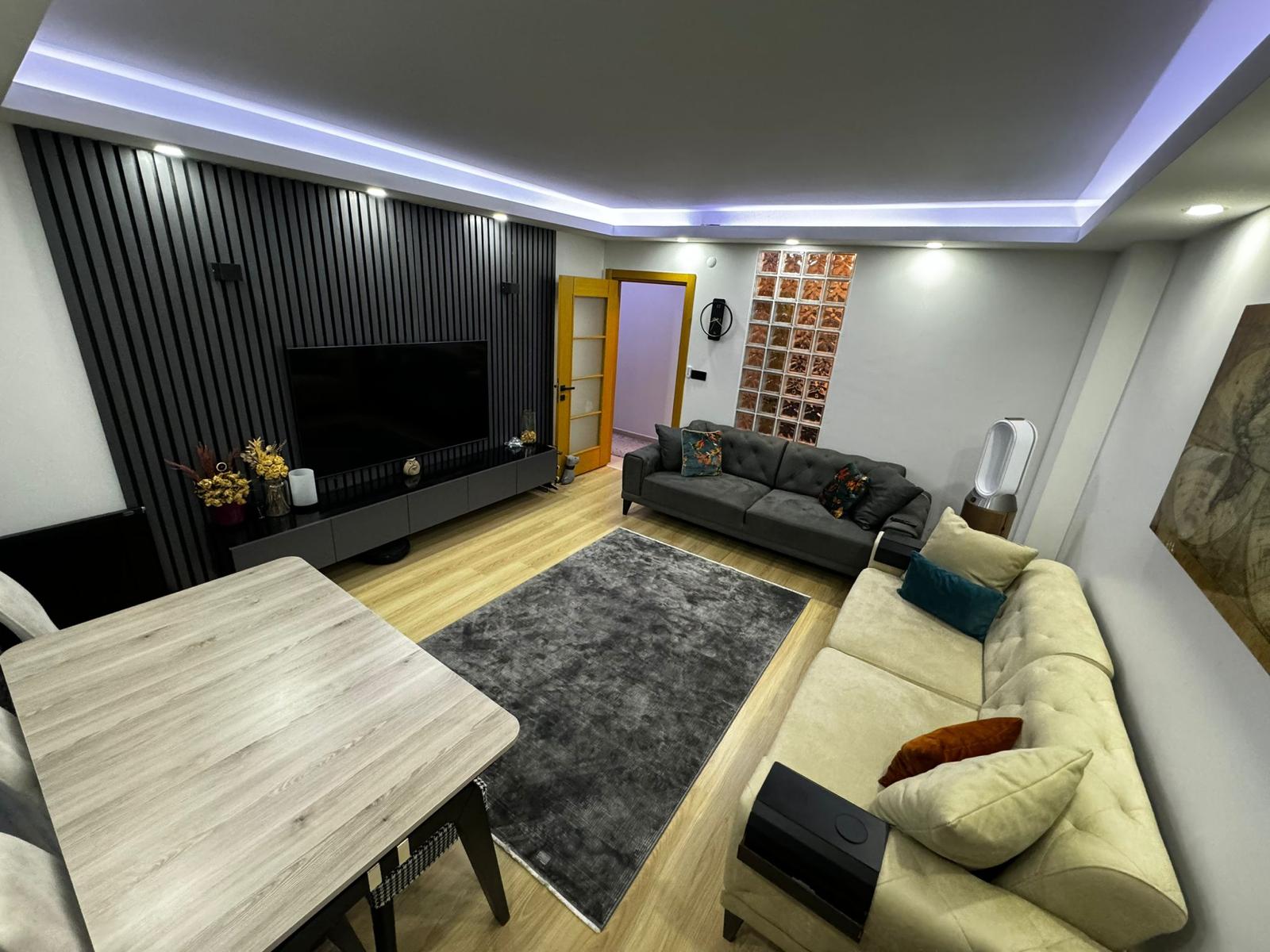 TEPE RESİDENCE'TA METROYA YÜRÜME MESAFELİ AYRI MUTFAK 2+1