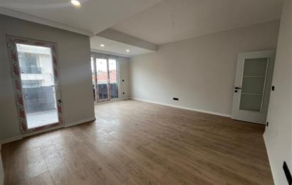 ALTINTEPE'NİN MERKEZİNDE EBEVEYN BANYOLU GÜNEY CEPHE LÜX 3+1