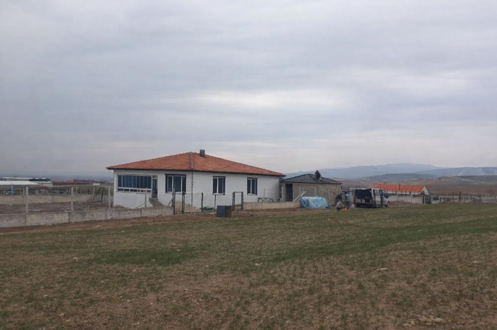 Kahraman Kazan Fethiye mahallesinde  Müstakil Bağ Evi