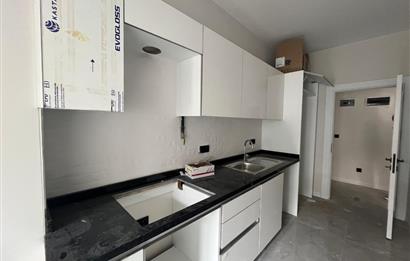 ALTINTEPE'NİN MERKEZİNDE EBEVEYN BANYOLU GÜNEY CEPHE LÜX 3+1