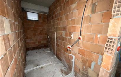 KÜÇÜKYALI'DA MERKEZİ KONUMDA 44M2 FIRSAT 1+1