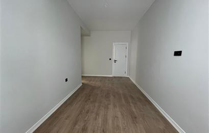 ALTINTEPE'NİN MERKEZİNDE EBEVEYN BANYOLU GÜNEY CEPHE LÜX 3+1