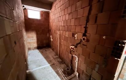 KÜÇÜKYALI'DA MERKEZİ KONUMDA 44M2 FIRSAT 1+1