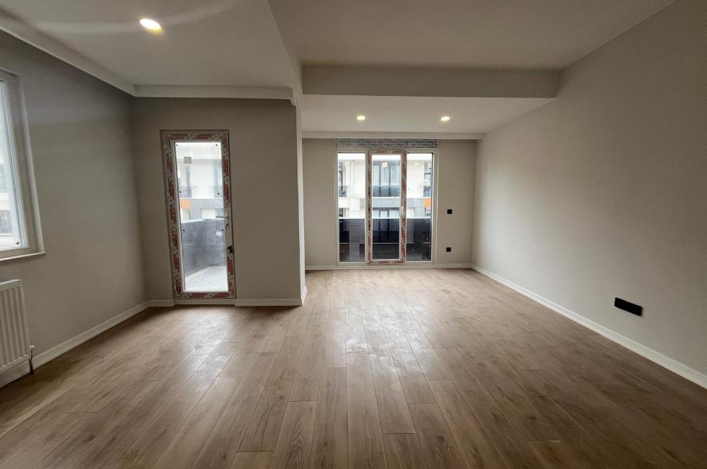 ALTINTEPE'NİN MERKEZİNDE EBEVEYN BANYOLU GÜNEY CEPHE LÜX 3+1