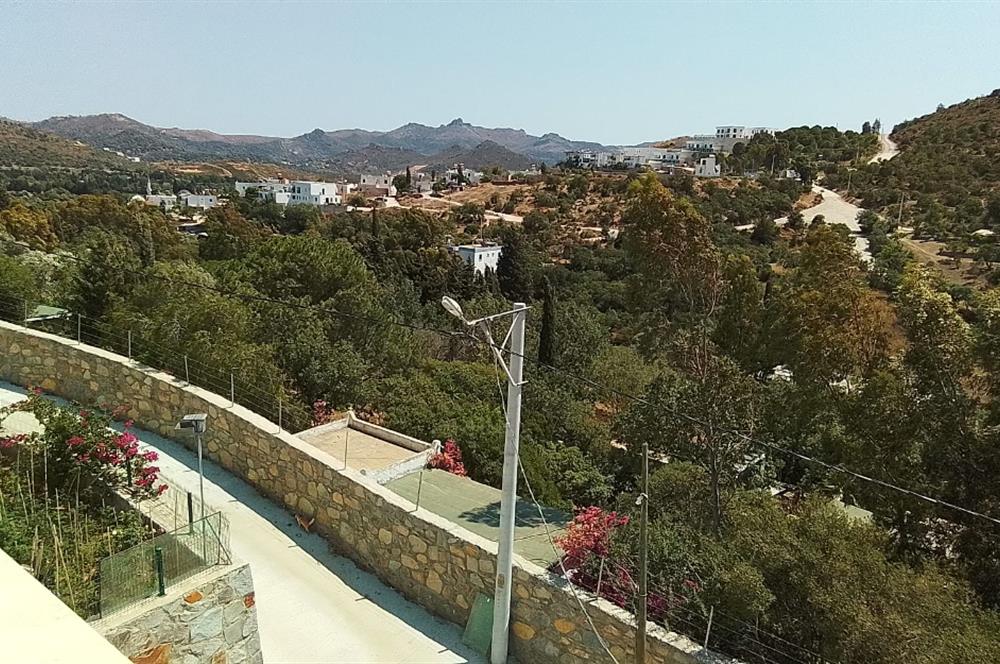 BODRUM DEREKÖY’DE KİRALIK 2+1 BAHÇE KULLANIMLI DUBLEKS DAİRE