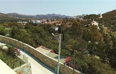 BODRUM DEREKÖY’DE KİRALIK 2+1 BAHÇE KULLANIMLI DUBLEKS DAİRE