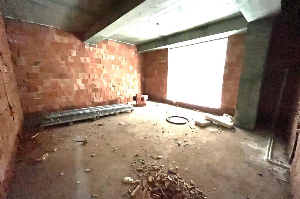 KÜÇÜKYALI'DA MERKEZİ KONUMDA 44M2 FIRSAT 1+1