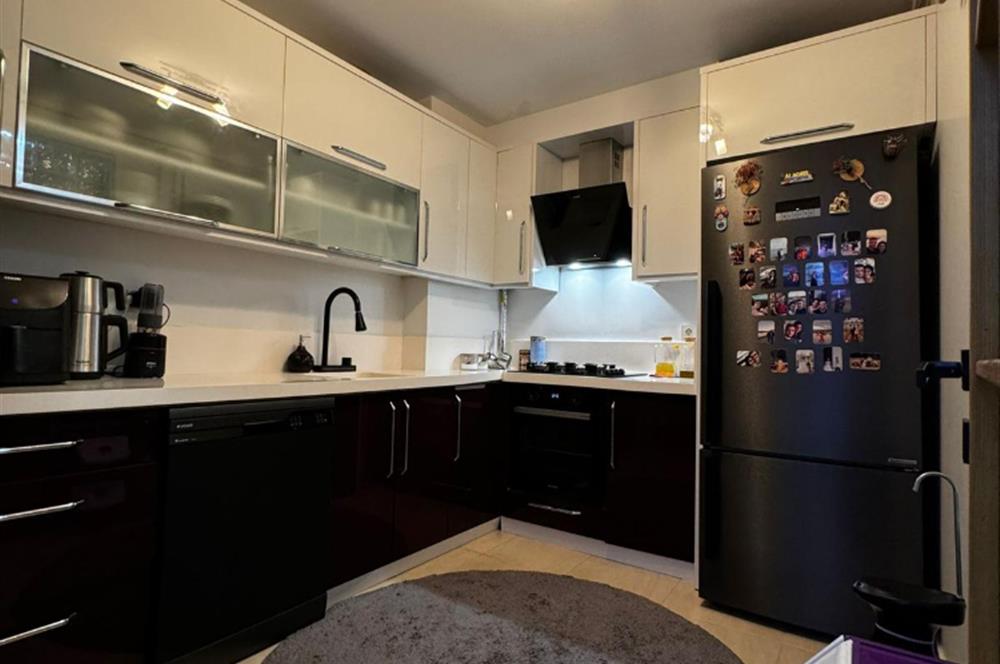 TEPE RESİDENCE'TA METROYA YÜRÜME MESAFELİ AYRI MUTFAK 2+1