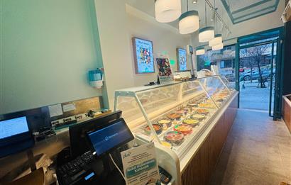 Caddebostan Plaj Yolu'nda 40m² Prestijli Kiralık Dükkan