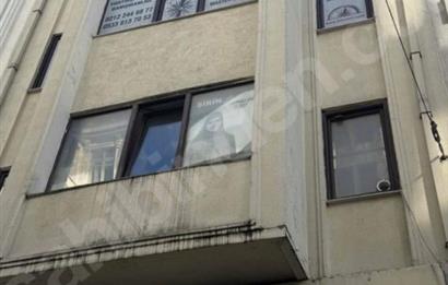 İSTİKLAL CADDESİ ÜZERİNDE TAKSİM MEYDAN'A YAKIN KİRALIK OFİS