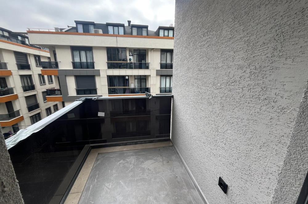 ALTINTEPE'NİN MERKEZİNDE EBEVEYN BANYOLU GÜNEY CEPHE LÜX 3+1