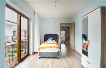 Ayvalık Sefa Çamlık'ta Satılık, 3+1, Taş Villa. Özel Mimari