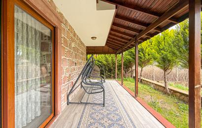 Ayvalık Sefa Çamlık'ta Satılık, 3+1, Taş Villa. Özel Mimari