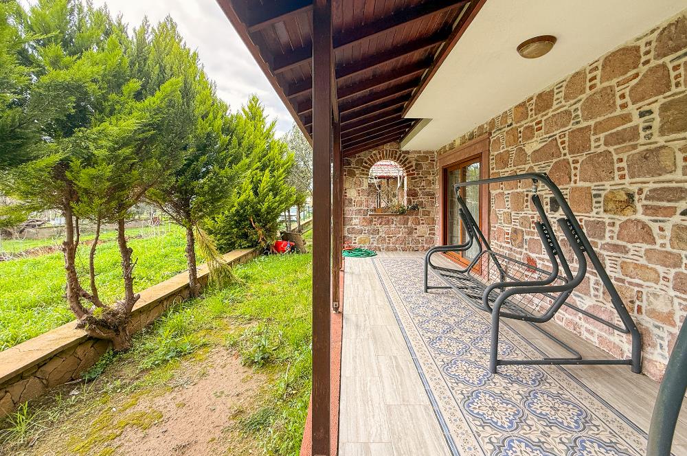 Ayvalık Sefa Çamlık'ta Satılık, 3+1, Taş Villa. Özel Mimari