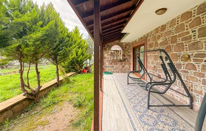 Ayvalık Sefa Çamlık'ta Satılık, 3+1, Taş Villa. Özel Mimari