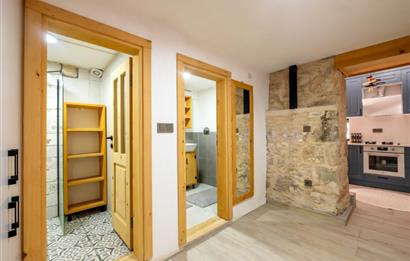 Karakteri Korunarak Restore Edilmiş Müstakil Taş Ev