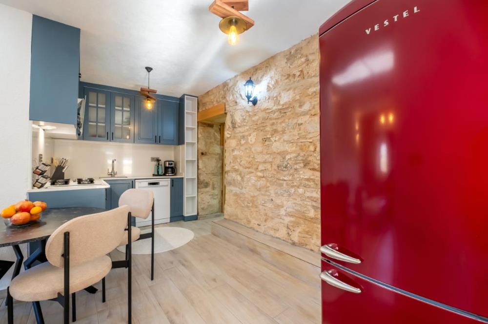 Karakteri Korunarak Restore Edilmiş Müstakil Taş Ev