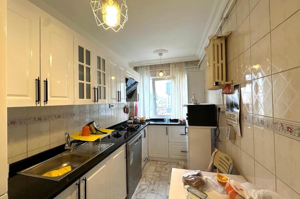 ALTINTEPE'DE KIZILAY TIP MERKEZİNE YAKIN GENİŞ 3+1